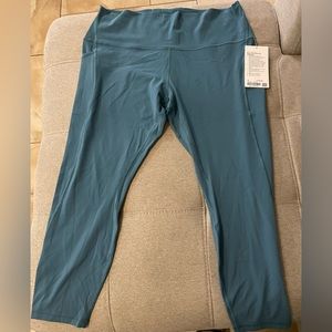 Lululemon Size 18 Align high rise with pockets